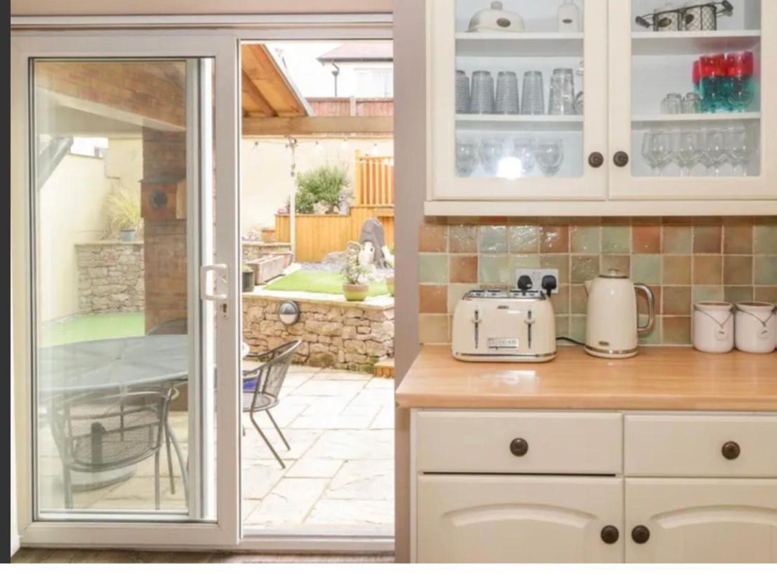 Villa Ffynonn Wen Rhôs-on-Sea Esterno foto